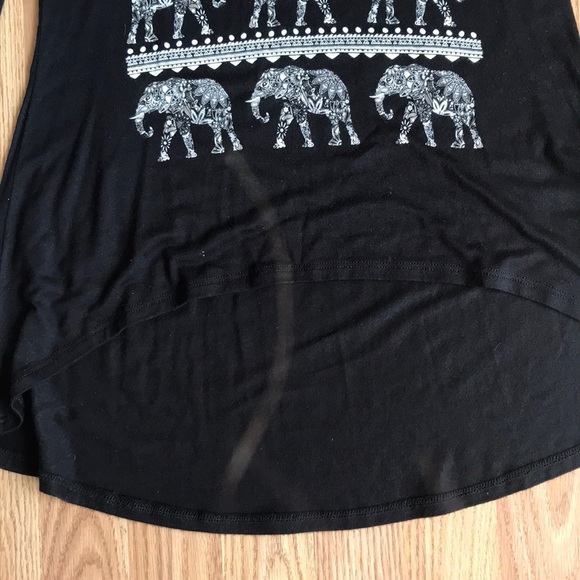 Black elephant design longsleeve shirt - Picture 2 of 3